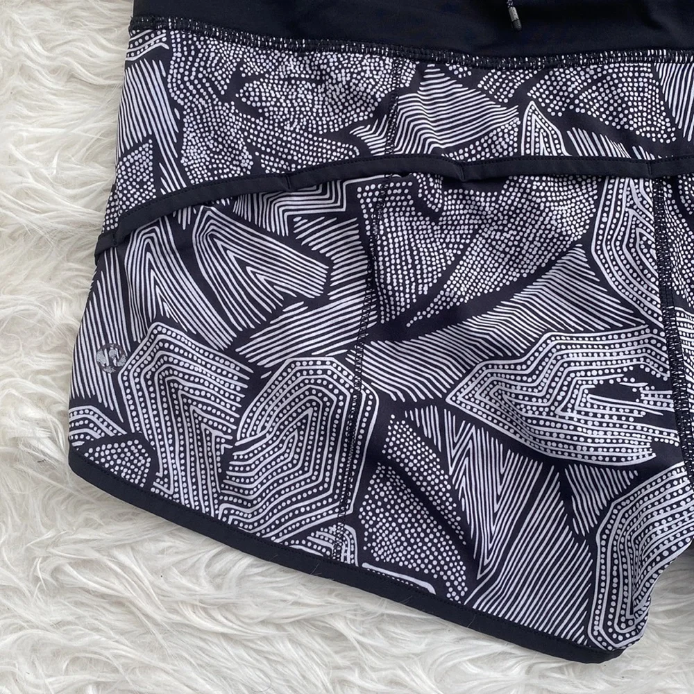 Lululemon | Speed Short Dottie Tribe